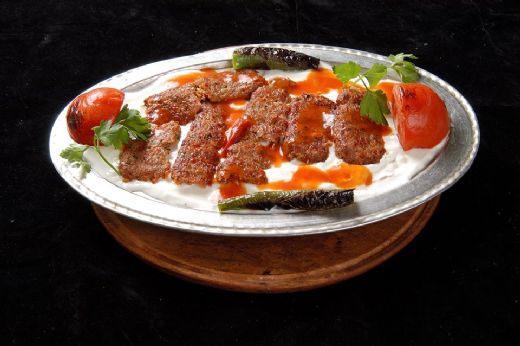 Yoğurtlu Kebap